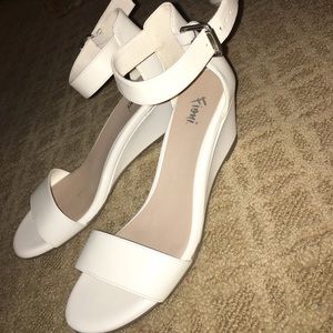 White wedges